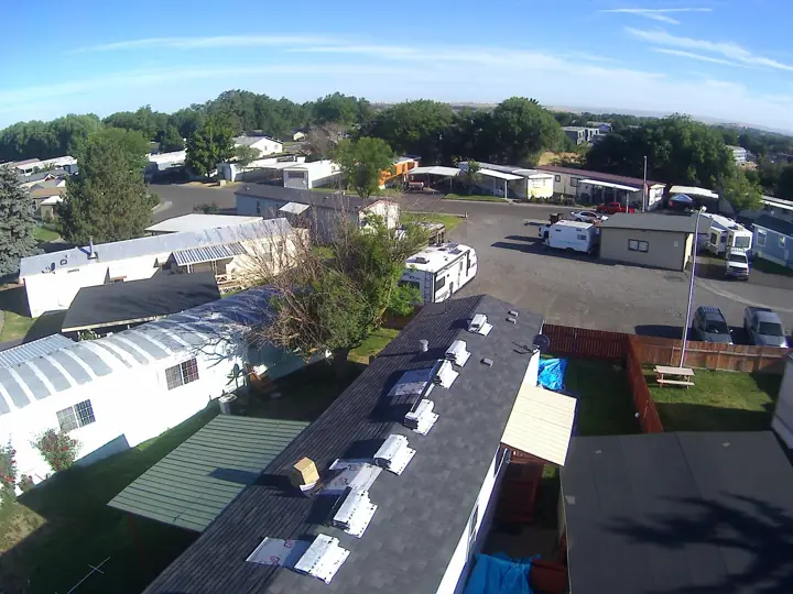 Mobile home roof in a park community